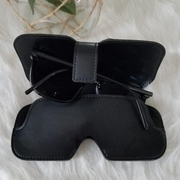 NWOT SAINT LAURENT Sunglasses W/case